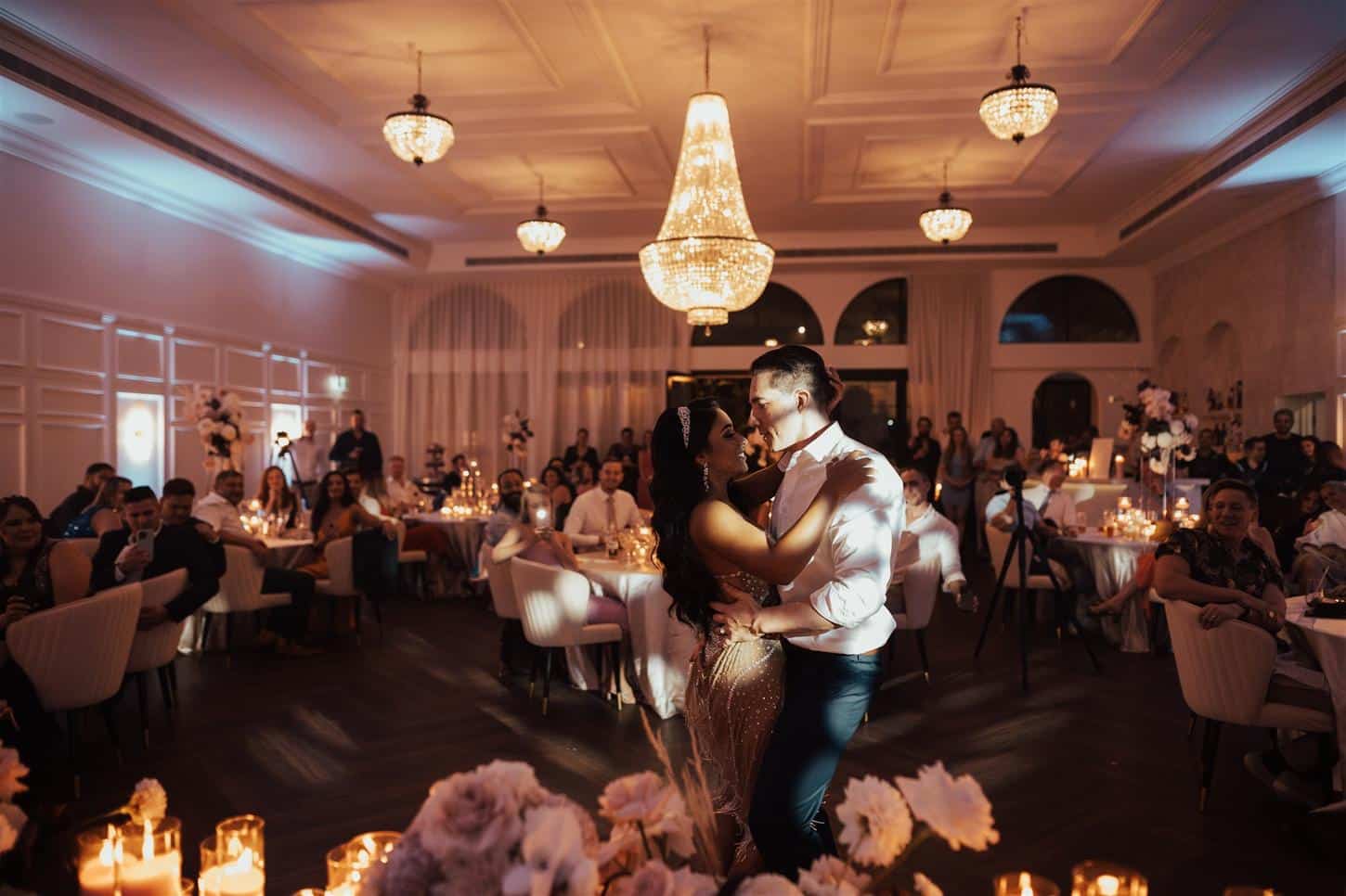 Braeside Estate Lighting Bride & Groom First Dance